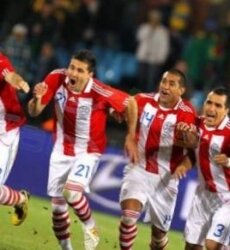 Сборная Парагвая обыграла по пенальти Японию и вышла в четвертьфинал. Первый чемпион мира